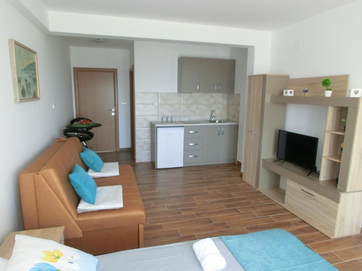 Slovenika Apartament *