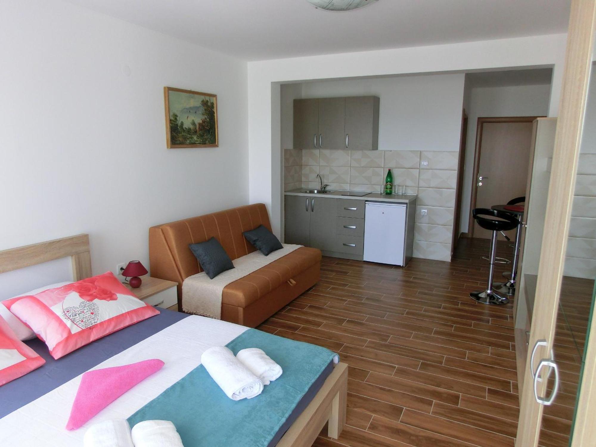 Slovenika Apartament *